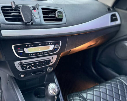 Серый Рено Меган, объемом двигателя 1.46 л и пробегом 228 тыс. км за 9200 $, фото 26 на Automoto.ua