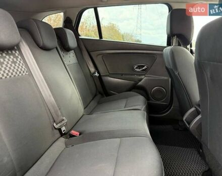 Серый Рено Меган, объемом двигателя 1.46 л и пробегом 253 тыс. км за 6400 $, фото 18 на Automoto.ua