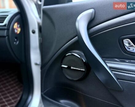 Сірий Рено Меган, об'ємом двигуна 1.6 л та пробігом 230 тис. км за 7700 $, фото 36 на Automoto.ua