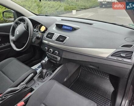 Серый Рено Меган, объемом двигателя 1.6 л и пробегом 173 тыс. км за 7450 $, фото 68 на Automoto.ua