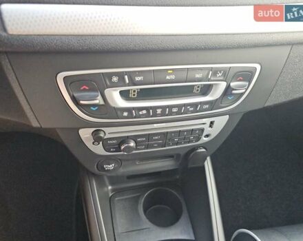 Серый Рено Меган, объемом двигателя 1.5 л и пробегом 221 тыс. км за 8850 $, фото 15 на Automoto.ua