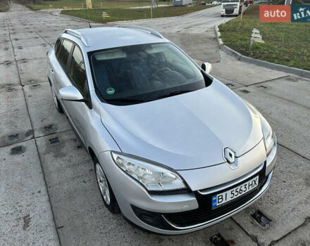 Серый Рено Меган, объемом двигателя 1.46 л и пробегом 250 тыс. км за 7500 $, фото 14 на Automoto.ua
