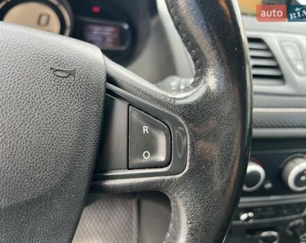 Серый Рено Меган, объемом двигателя 1.5 л и пробегом 270 тыс. км за 7500 $, фото 22 на Automoto.ua