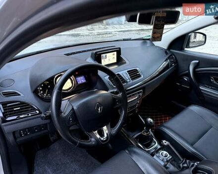 Сірий Рено Меган, об'ємом двигуна 1.6 л та пробігом 230 тис. км за 7700 $, фото 91 на Automoto.ua