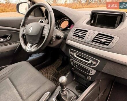 Сірий Рено Меган, об'ємом двигуна 1.46 л та пробігом 279 тис. км за 7450 $, фото 10 на Automoto.ua