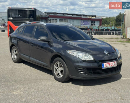 Сірий Рено Меган, об'ємом двигуна 1.6 л та пробігом 170 тис. км за 8300 $, фото 1 на Automoto.ua