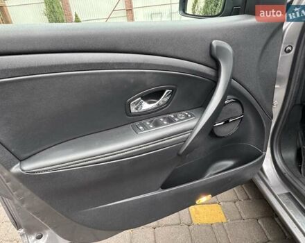 Серый Рено Меган, объемом двигателя 1.46 л и пробегом 233 тыс. км за 9800 $, фото 27 на Automoto.ua