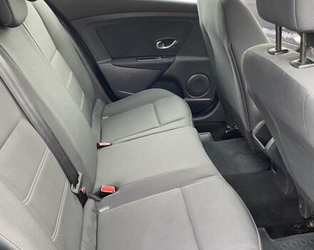 Серый Рено Меган, объемом двигателя 1.46 л и пробегом 183 тыс. км за 9300 $, фото 14 на Automoto.ua