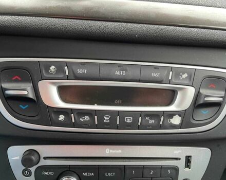 Сірий Рено Меган, об'ємом двигуна 1.5 л та пробігом 310 тис. км за 7990 $, фото 23 на Automoto.ua