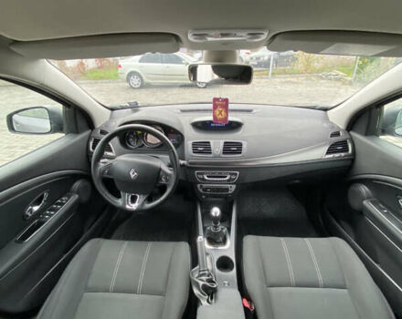 Серый Рено Меган, объемом двигателя 1.46 л и пробегом 183 тыс. км за 9300 $, фото 16 на Automoto.ua