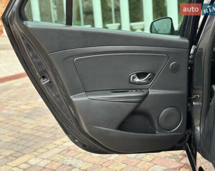 Серый Рено Меган, объемом двигателя 1.5 л и пробегом 264 тыс. км за 7950 $, фото 16 на Automoto.ua