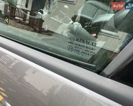 Серый Рено Меган, объемом двигателя 1.46 л и пробегом 233 тыс. км за 9800 $, фото 25 на Automoto.ua