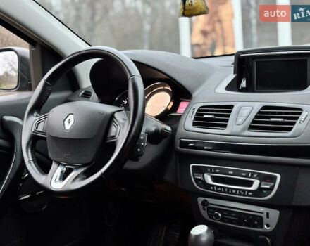 Серый Рено Меган, объемом двигателя 1.5 л и пробегом 264 тыс. км за 7950 $, фото 25 на Automoto.ua