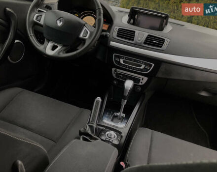 Серый Рено Меган, объемом двигателя 1.5 л и пробегом 256 тыс. км за 8350 $, фото 67 на Automoto.ua
