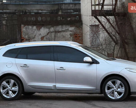Сірий Рено Меган, об'ємом двигуна 1.46 л та пробігом 215 тис. км за 8899 $, фото 3 на Automoto.ua