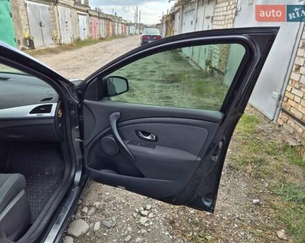 Серый Рено Меган, объемом двигателя 1.5 л и пробегом 302 тыс. км за 7150 $, фото 27 на Automoto.ua