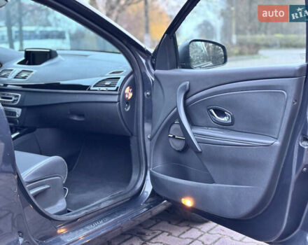 Серый Рено Меган, объемом двигателя 1.5 л и пробегом 264 тыс. км за 7600 $, фото 18 на Automoto.ua