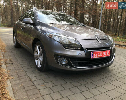 Серый Рено Меган, объемом двигателя 1.5 л и пробегом 251 тыс. км за 8450 $, фото 2 на Automoto.ua