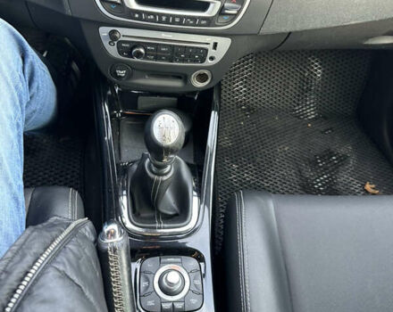 Сірий Рено Меган, об'ємом двигуна 1.6 л та пробігом 262 тис. км за 8200 $, фото 15 на Automoto.ua