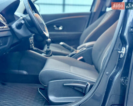 Сірий Рено Меган, об'ємом двигуна 1.6 л та пробігом 243 тис. км за 7499 $, фото 28 на Automoto.ua