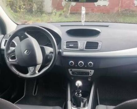 Сірий Рено Меган, об'ємом двигуна 1.6 л та пробігом 245 тис. км за 7800 $, фото 4 на Automoto.ua