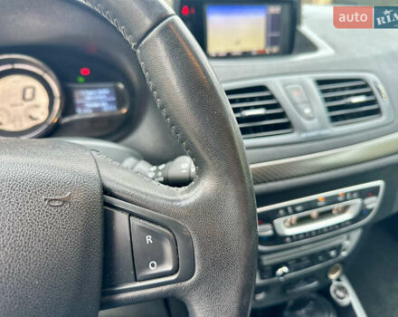 Сірий Рено Меган, об'ємом двигуна 1.5 л та пробігом 255 тис. км за 7700 $, фото 19 на Automoto.ua