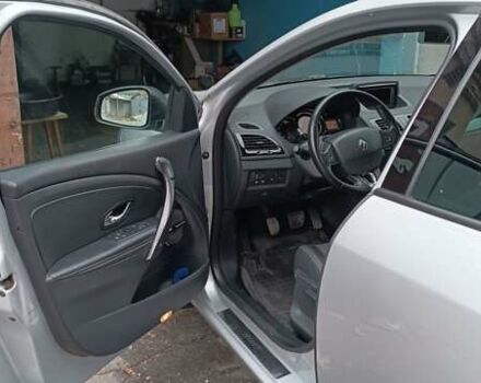 Рено Меган 2013 у Миколаєві на Automoto.ua Сірий Рено Меган, об'ємом двигуна 1.46 л та пробігом 212 тис. км за 8000 $, фото 4 на Automoto.ua