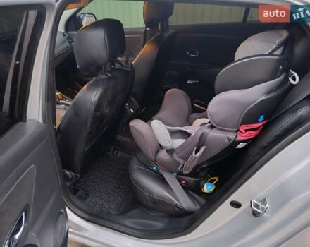 Серый Рено Меган, объемом двигателя 1.5 л и пробегом 270 тыс. км за 9200 $, фото 9 на Automoto.ua