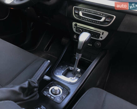 Серый Рено Меган, объемом двигателя 1.5 л и пробегом 256 тыс. км за 8350 $, фото 77 на Automoto.ua