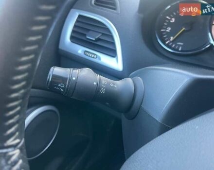 Серый Рено Меган, объемом двигателя 1.46 л и пробегом 225 тыс. км за 8990 $, фото 17 на Automoto.ua