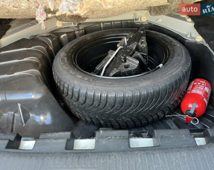 Серый Рено Меган, объемом двигателя 1.46 л и пробегом 230 тыс. км за 8000 $, фото 16 на Automoto.ua