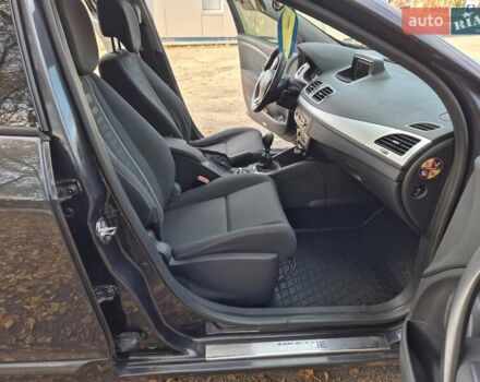Сірий Рено Меган, об'ємом двигуна 1.5 л та пробігом 302 тис. км за 7700 $, фото 22 на Automoto.ua