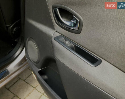 Серый Рено Меган, объемом двигателя 1.5 л и пробегом 256 тыс. км за 8350 $, фото 72 на Automoto.ua