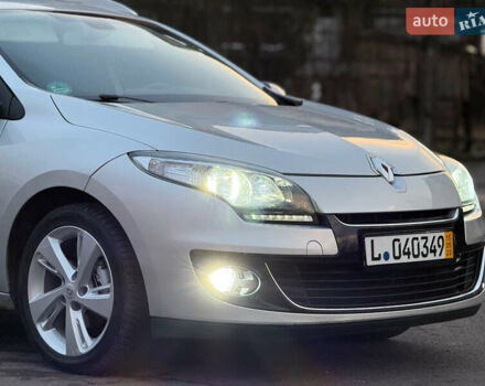 Сірий Рено Меган, об'ємом двигуна 1.46 л та пробігом 215 тис. км за 8899 $, фото 4 на Automoto.ua