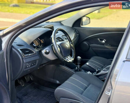 Серый Рено Меган, объемом двигателя 1.5 л и пробегом 243 тыс. км за 7999 $, фото 27 на Automoto.ua