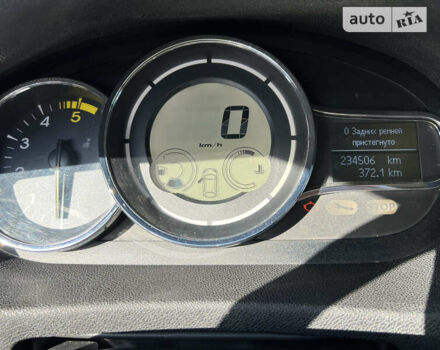 Сірий Рено Меган, об'ємом двигуна 1.46 л та пробігом 234 тис. км за 7900 $, фото 13 на Automoto.ua