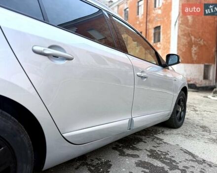 Сірий Рено Меган, об'ємом двигуна 1.6 л та пробігом 230 тис. км за 7700 $, фото 19 на Automoto.ua