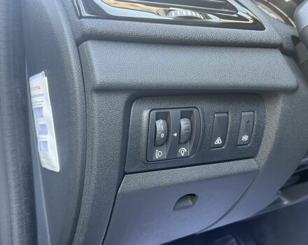 Серый Рено Меган, объемом двигателя 0 л и пробегом 265 тыс. км за 9000 $, фото 2 на Automoto.ua