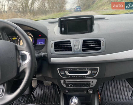 Серый Рено Меган, объемом двигателя 1.5 л и пробегом 222 тыс. км за 7750 $, фото 16 на Automoto.ua