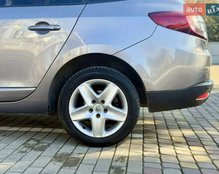 Серый Рено Меган, объемом двигателя 1.5 л и пробегом 243 тыс. км за 7999 $, фото 25 на Automoto.ua