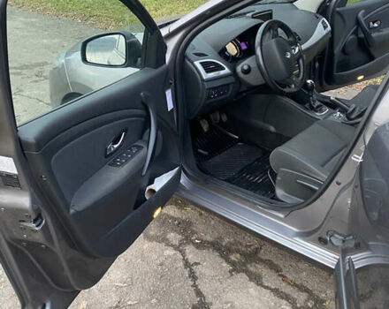 Серый Рено Меган, объемом двигателя 1.5 л и пробегом 222 тыс. км за 7750 $, фото 11 на Automoto.ua