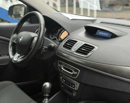 Серый Рено Меган, объемом двигателя 1.5 л и пробегом 224 тыс. км за 7700 $, фото 9 на Automoto.ua
