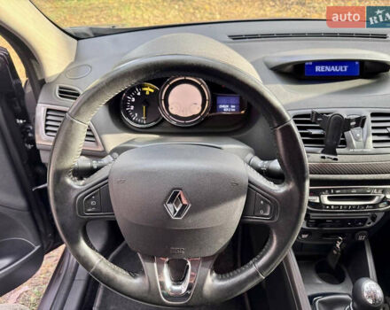 Сірий Рено Меган, об'ємом двигуна 1.46 л та пробігом 254 тис. км за 8900 $, фото 16 на Automoto.ua