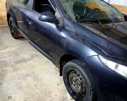 Сірий Рено Меган, об'ємом двигуна 1.5 л та пробігом 200 тис. км за 4000 $, фото 3 на Automoto.ua