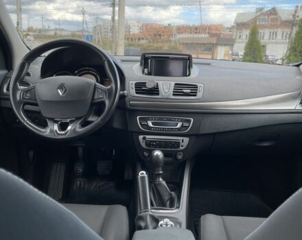 Рено Меган 2013 в Черновцах на Automoto.ua Серый Рено Меган, объемом двигателя 1.5 л и пробегом 255 тыс. км за 8280 $, фото 14 на Automoto.ua