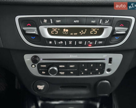 Серый Рено Меган, объемом двигателя 1.5 л и пробегом 264 тыс. км за 7950 $, фото 30 на Automoto.ua