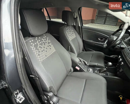 Серый Рено Меган, объемом двигателя 1.5 л и пробегом 203 тыс. км за 7700 $, фото 46 на Automoto.ua