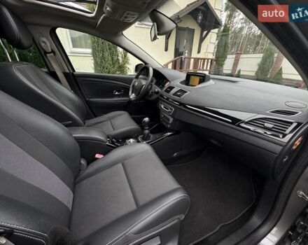 Серый Рено Меган, объемом двигателя 1.46 л и пробегом 233 тыс. км за 9800 $, фото 43 на Automoto.ua