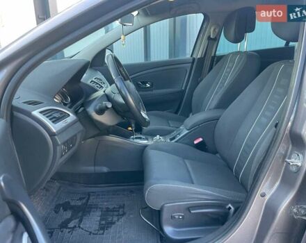 Серый Рено Меган, объемом двигателя 1.46 л и пробегом 225 тыс. км за 8990 $, фото 8 на Automoto.ua