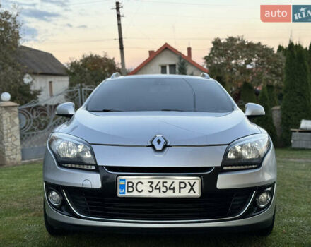 Рено Меган 2013 у Львові на Automoto.ua Сірий Рено Меган, об'ємом двигуна 1.46 л та пробігом 228 тис. км за 9200 $, фото 1 на Automoto.ua